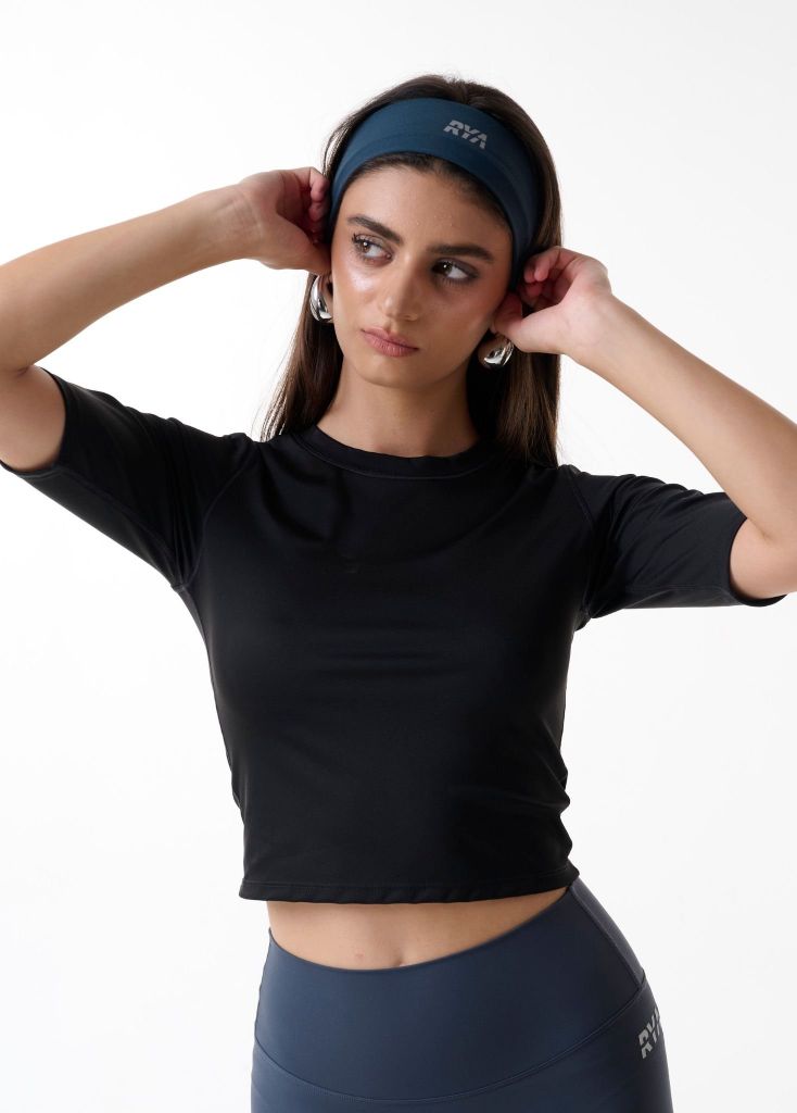Áo tay ngắn GENTLE TOP Black