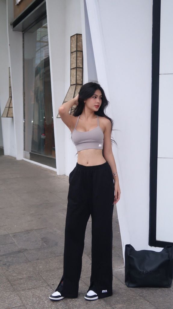 Quần RYA Loose Pant Black