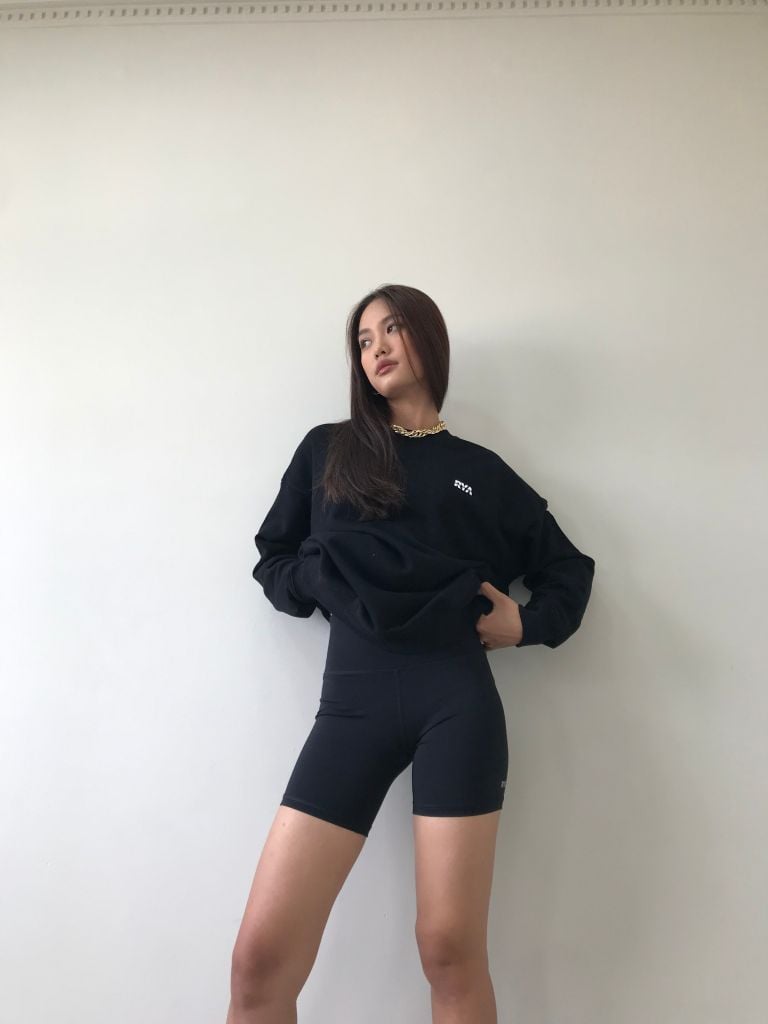 Áo RYA SWEATER Black