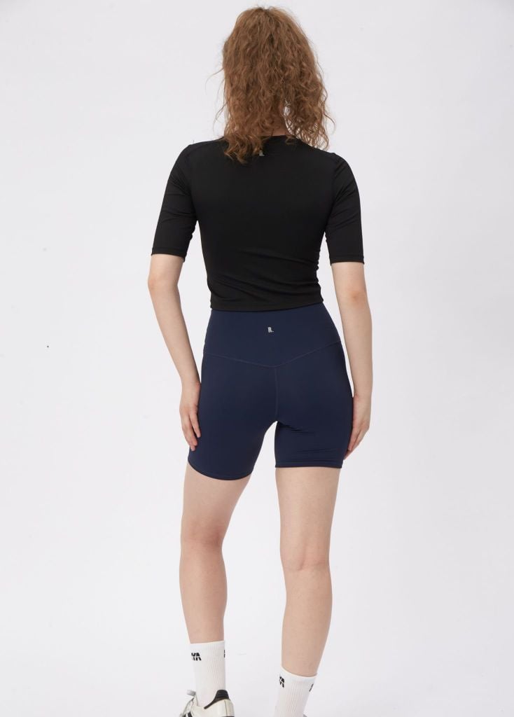 Áo tay ngắn GENTLE TOP Black