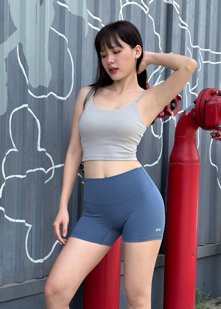 Áo STRAPPY CROPTANK Grey