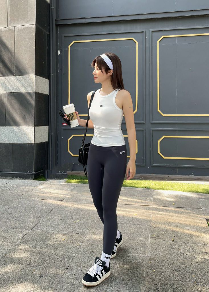 Áo thun RYA VEST TOP White
