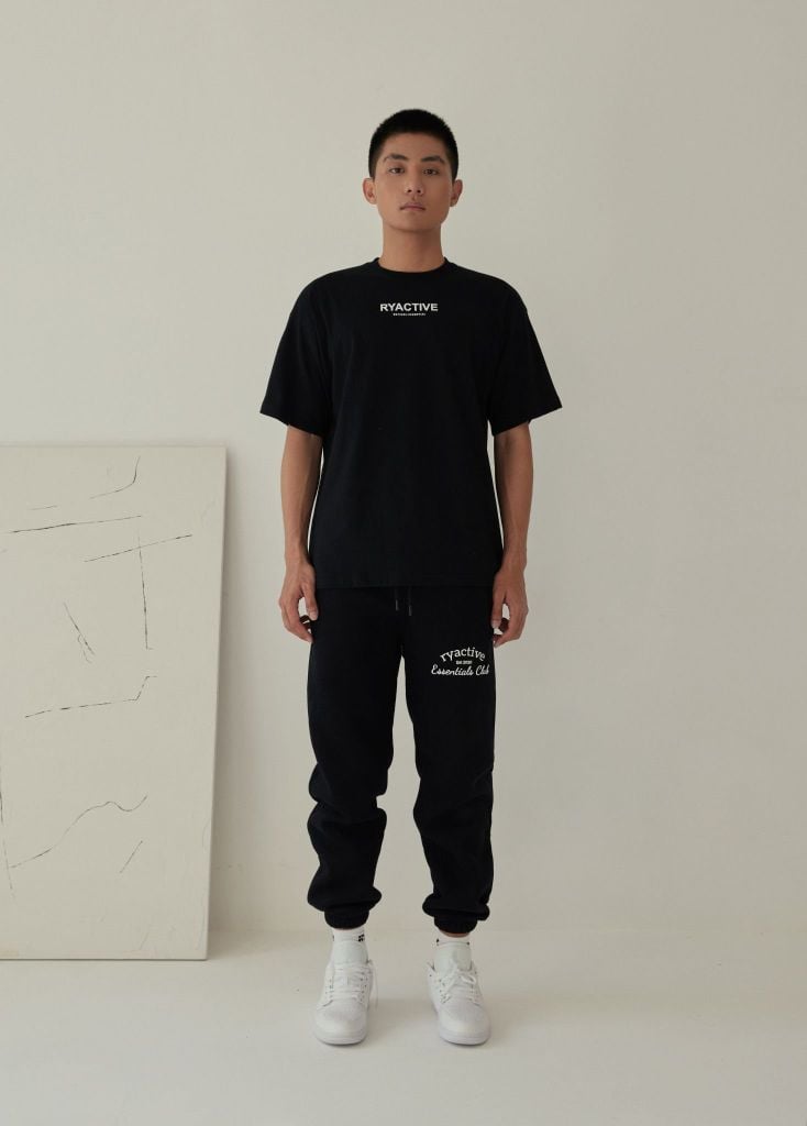 Áo thun RYAMAN ESSENTIAL TEE Black