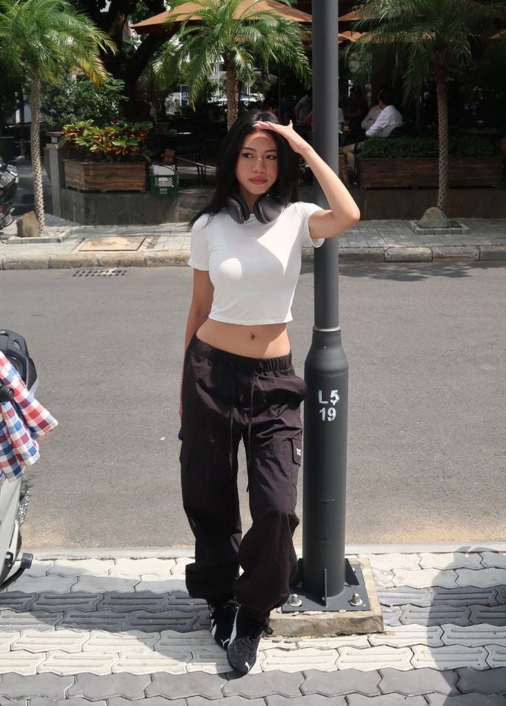 Áo thun RYA BABY TEE White