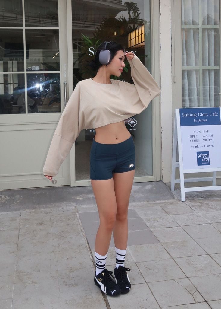 Áo thun YOLO CROPPED TEE Light Beige