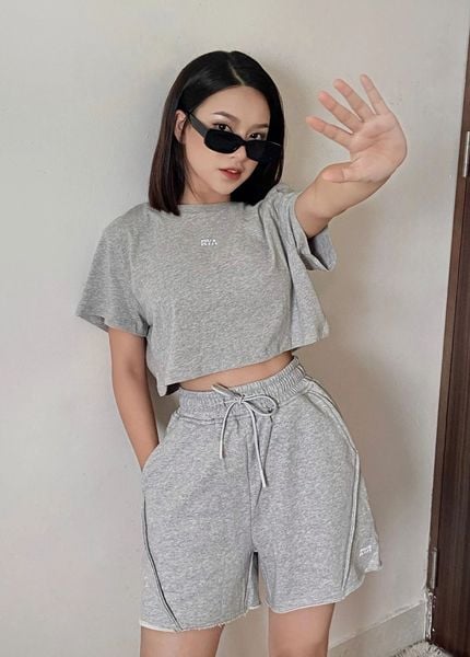  Áo thun COMFY CROPTOP Light Grey 