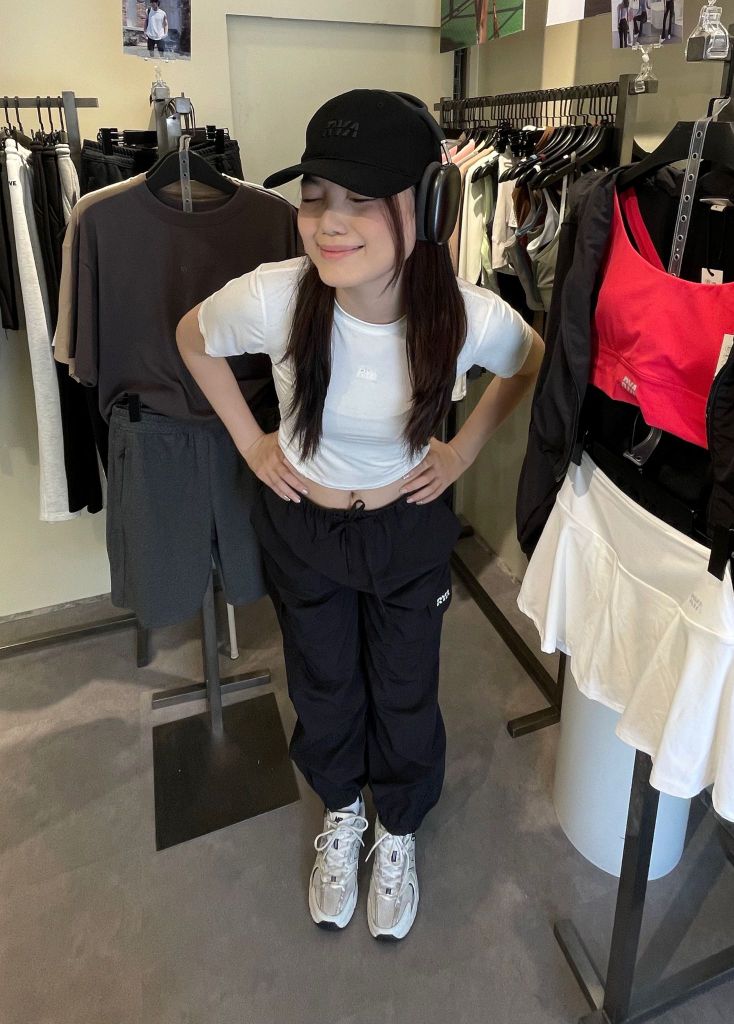 Quần RYA PARACHUTE PANTS Black