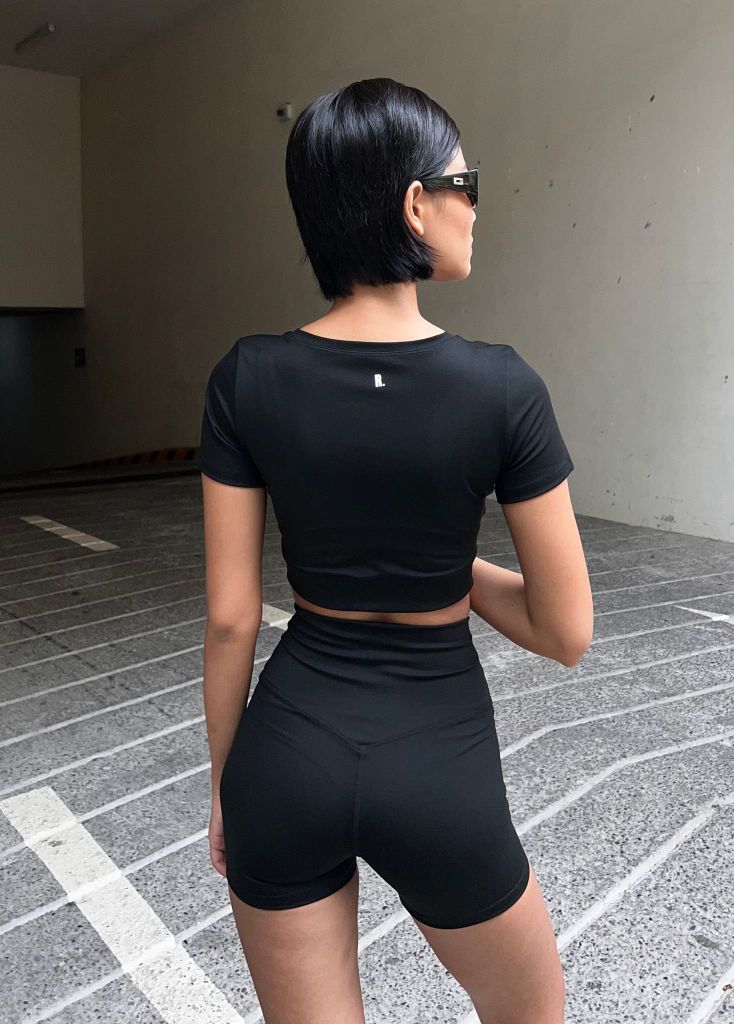 Áo tay ngắn DYNAMIC SHORTSLEEVES Black