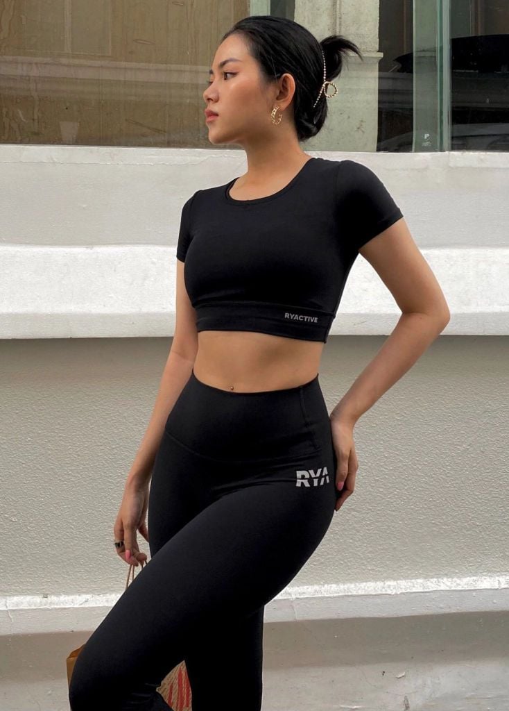 Áo tay ngắn DYNAMIC SHORTSLEEVES Black