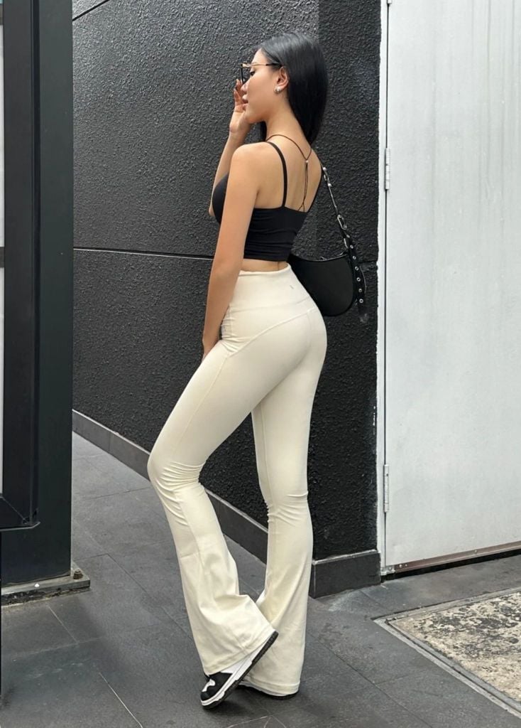 Quần RYA FLARED LEGGING Coconut Cream