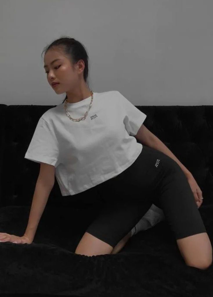 Áo thun COMFY CROPTOP White
