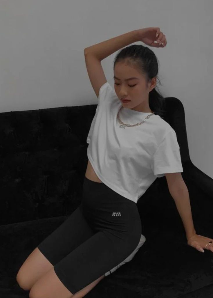 Áo thun COMFY CROPTOP White
