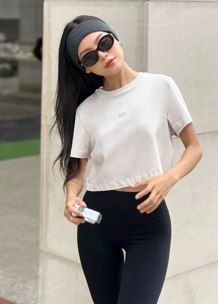 Áo thun COMFY CROPTOP Smokey Grey