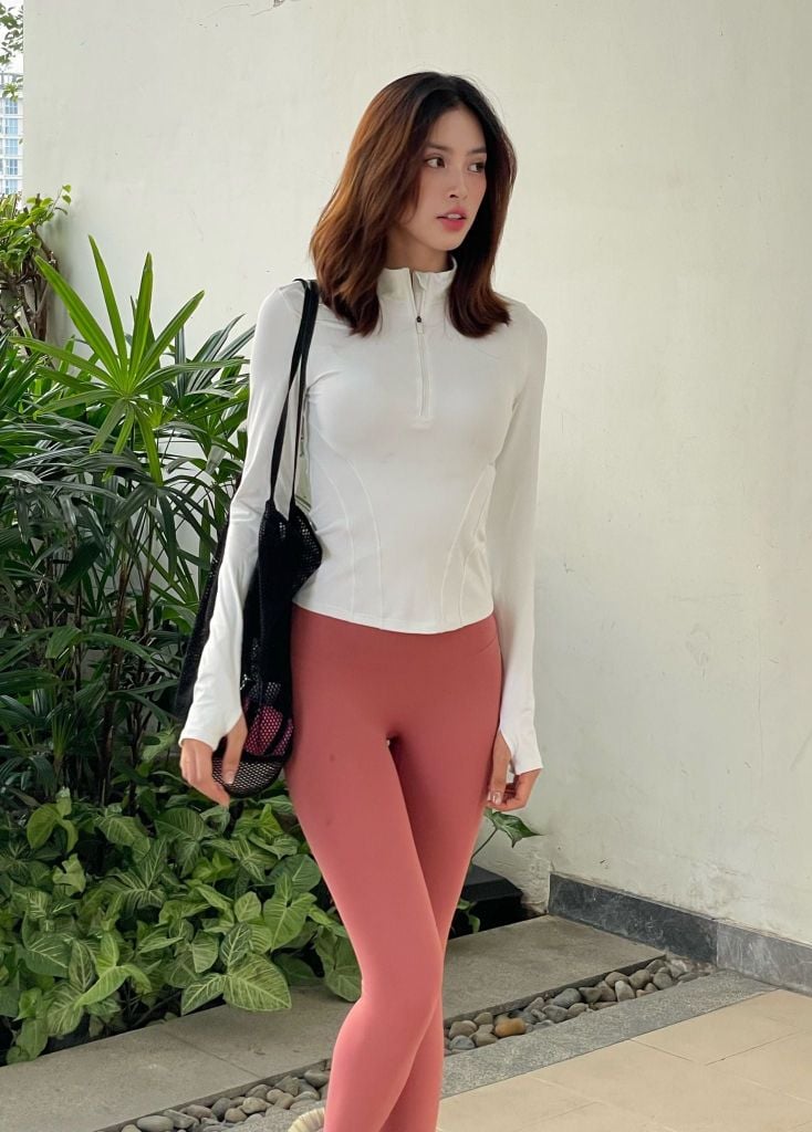 Áo tay dài ZIPPER LONGSLEEVES White