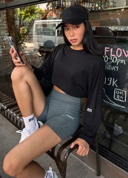  Áo thun YOLO CROPPED TEE Black 