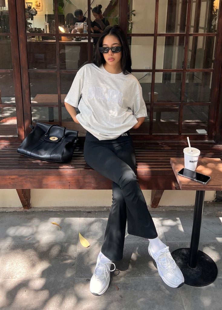 Quần FRESH FLARED LEGGING Black