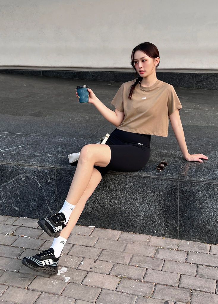 Áo thun COMFY CROPTOP Caramel