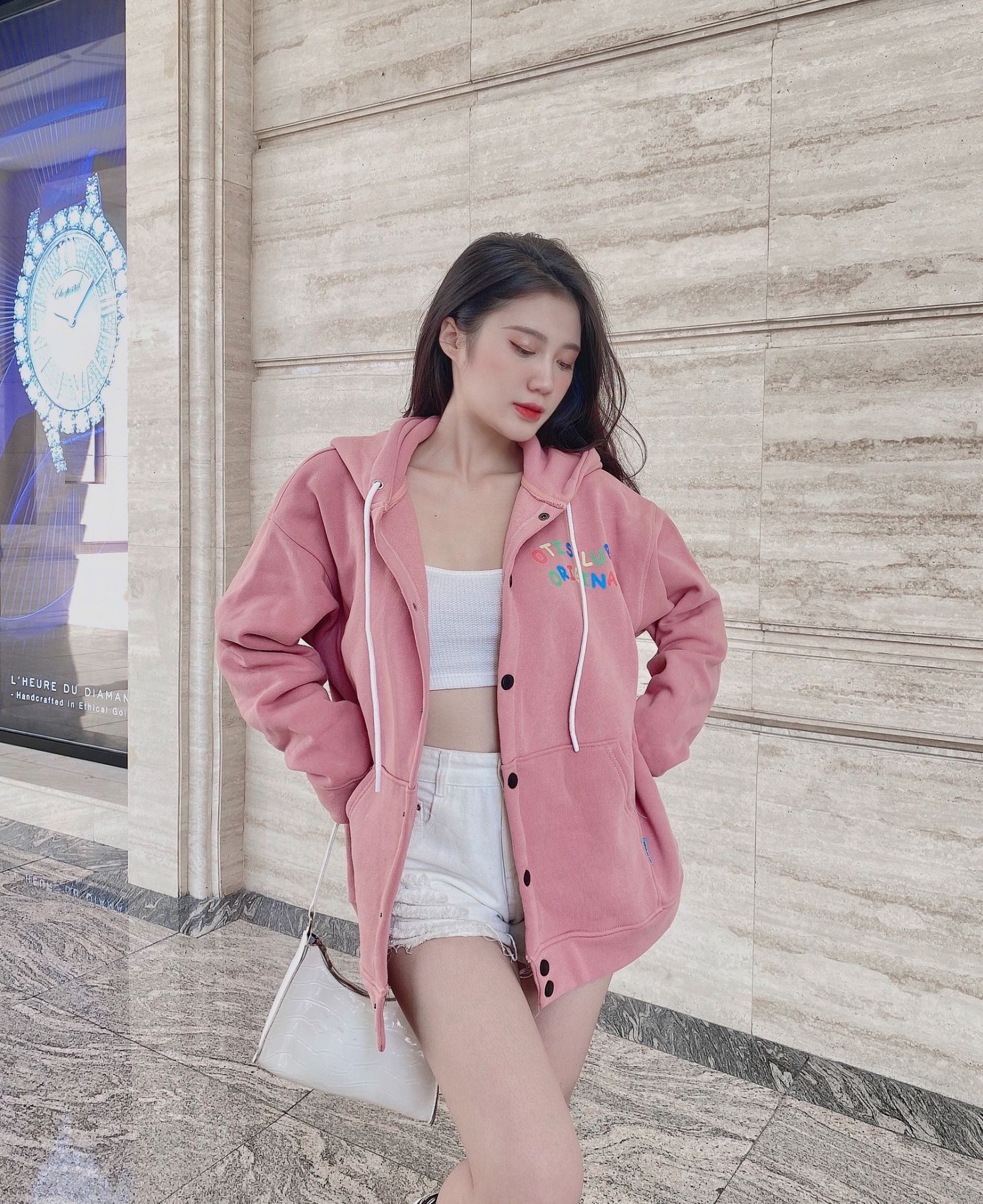  HOODIE NÚT BTS 