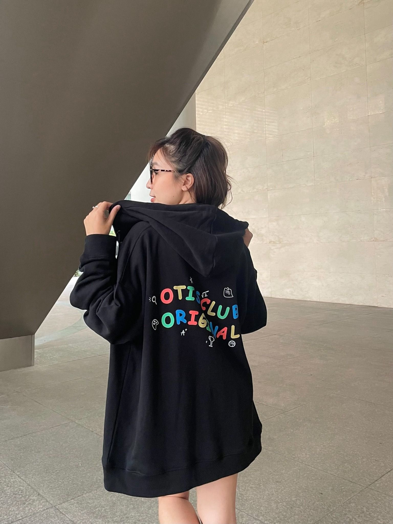  HOODIE NÚT BTS 