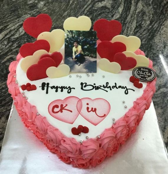 Bánh Hình Trái Tim