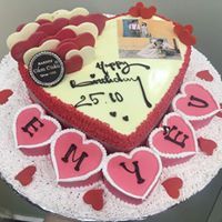 Bánh Hình Trái Tim