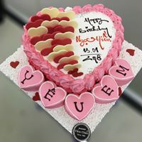 Bánh Hình Trái Tim