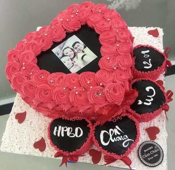 Bánh Hình Trái Tim