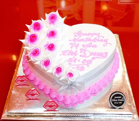 Bánh Hình Trái Tim