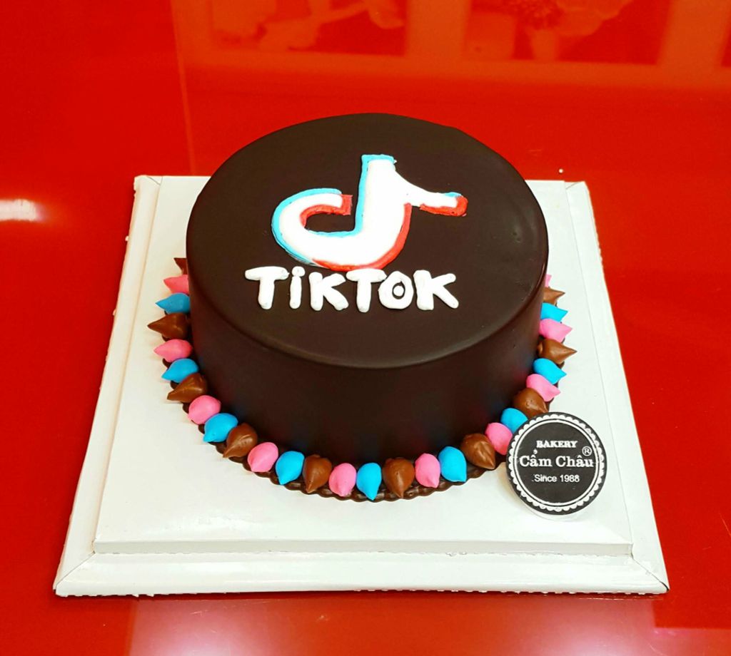 Bánh Người Lớn 1