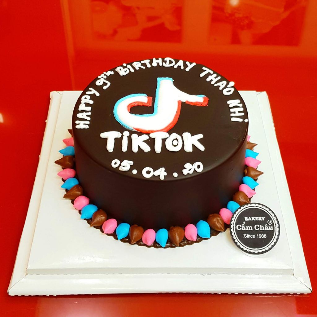 Bánh Người Lớn 1