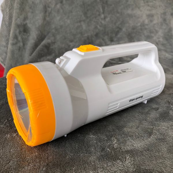 DRAFT Đèn Pin LED Điện Quang ĐQ PFL06 R WY (Pin sạc, Trắng - Vàng)