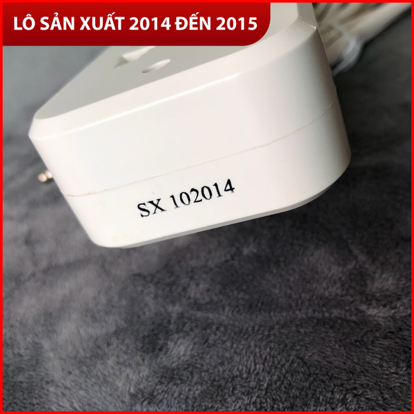 Ổ cắm Điện Quang ĐQ ESK02 ( 4 lỗ 3 chấu ) - Năm SX 2014, 2015 - Bảo hành 12 tháng