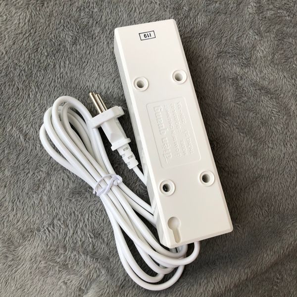 Ổ Cắm Điện Quang ĐQ 002A-02 ( 3 lỗ )