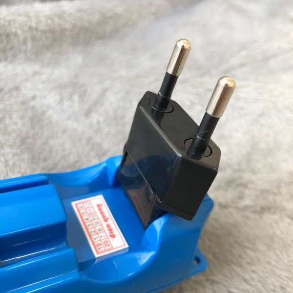 DRAFT Đèn pin Điện Quang ĐQ PFL02 R B (pin sạc, xanh dương) - bỏ