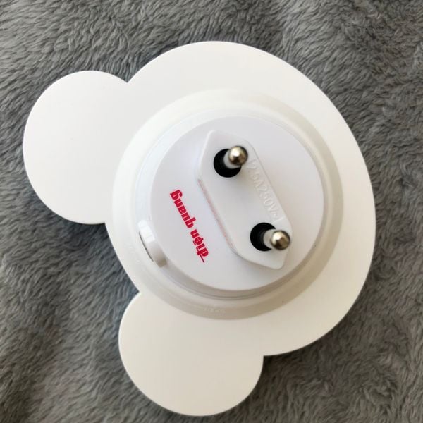 Đèn ngủ cảm biến LED Điện Quang ĐQ LNL02 WW ( Cảm biến quang, hình con gấu, ánh sáng vàng )