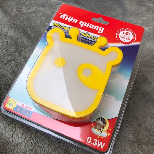 Đèn ngủ cảm biến LED Điện Quang ĐQ LNL03 WW ( Cảm biến quang, hình con bò, ánh sáng vàng )