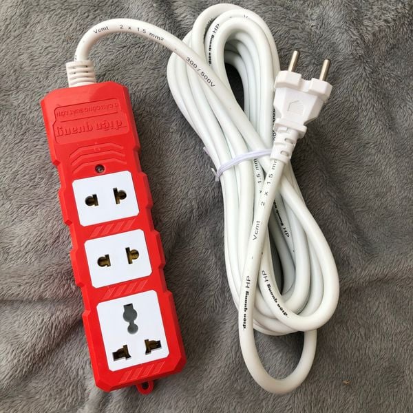 Ổ cắm Công suất lớn Điện Quang ĐQ ESKHP 5M ( 3 lỗ, dây dài 5m )
