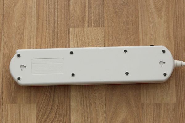 Ổ cắm Điện Quang ĐQ ESK 5W.SM750SL (5 lỗ 3 chấu dây 5 mét màu trắng đỏ)