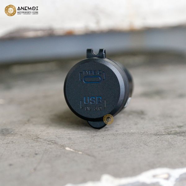  Tẩu sạc điện thoại Kewig B8 dành cho xe Triumph, BMW, Ducati... 