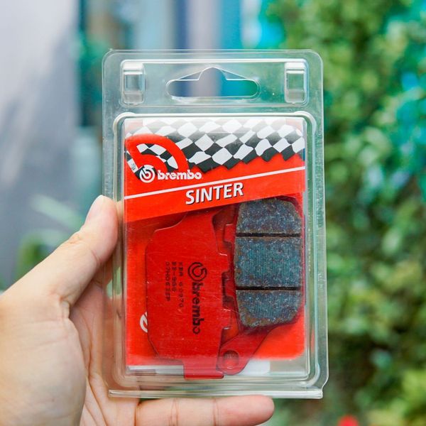  Má phanh sau Brembo 07HO53SP 