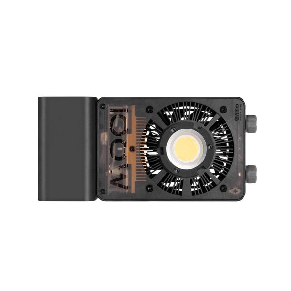ZHIYUN CINEPEER CX100 - Đèn led cầm tay 100W có pin trong chi tiết