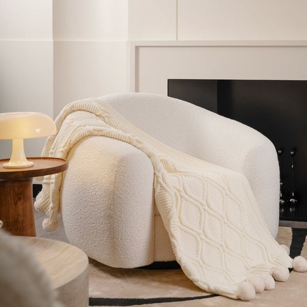  White Forest Lounge Chair 