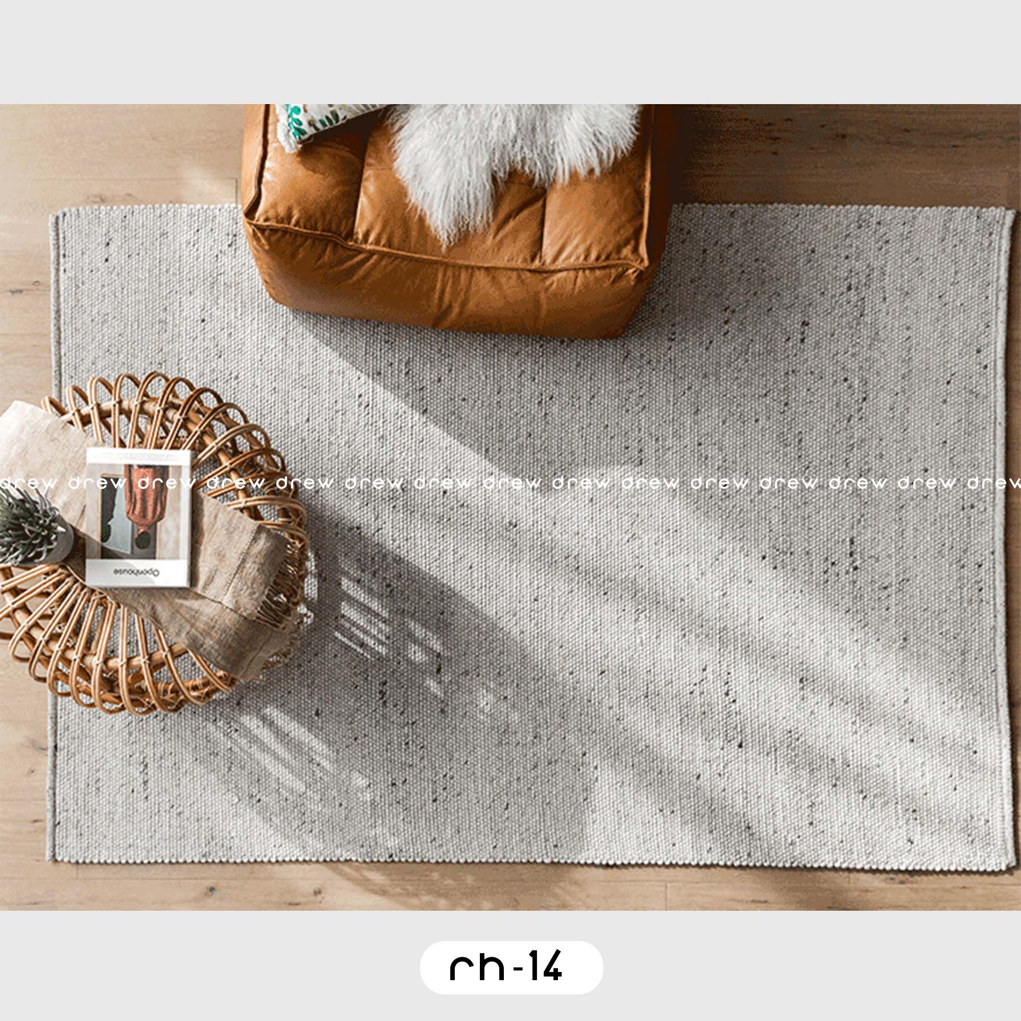  Indian Hand-woven Woolen Rug 