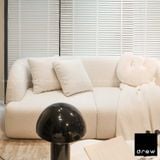  The White Sofa 