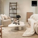  The White Sofa 