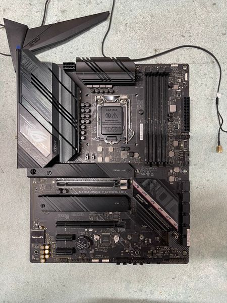 MAIN ASUS ROG STRIX B560-F GAMING WIFI USED