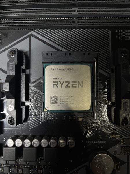 CPU AMD RYZEN 5 3400G /6MB /3.7GHZ /4 NHÂN 8 LUỒNG | USED