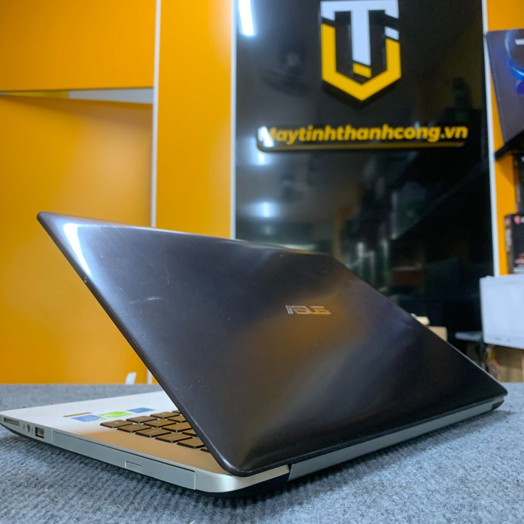 Laptop Asus K451LN i5-4210U/8Gb/SSD 120Gb/HDD 500Gb/ GeForce® 840M with 2GB/LCD 14