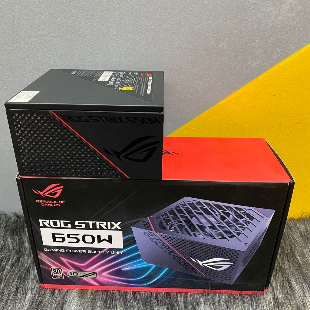 Nguồn máy tính ASUS 650W ROG STRIX 80 PLUS GOLD 09/2031