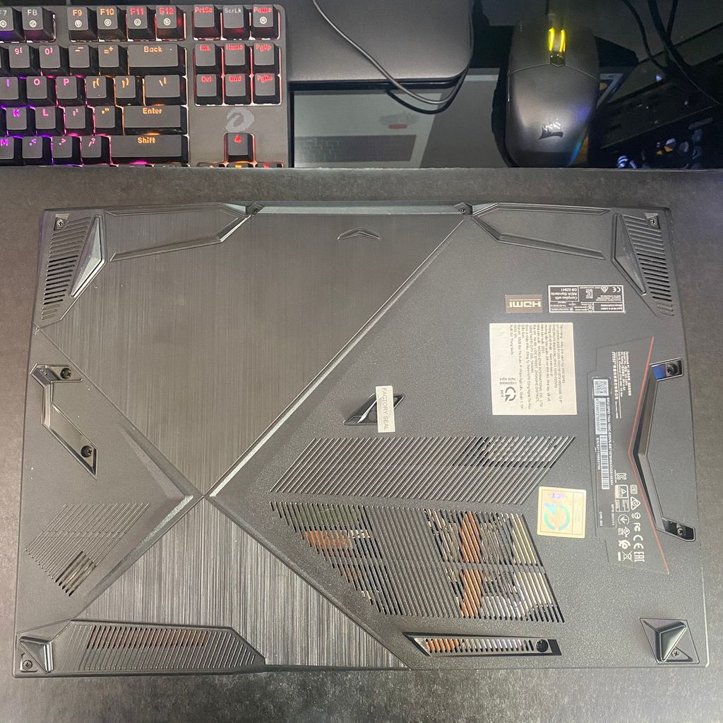 Laptop MSI Gaming GF63 10SC-020VN i7 10750H | RAM 8GB | SSD 512GB |15.6